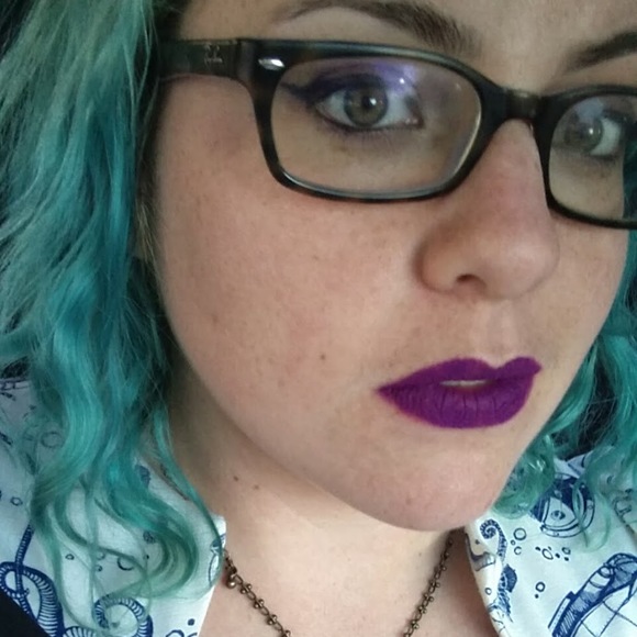 Meet your Posher, Kristin - Picture 1 of 1